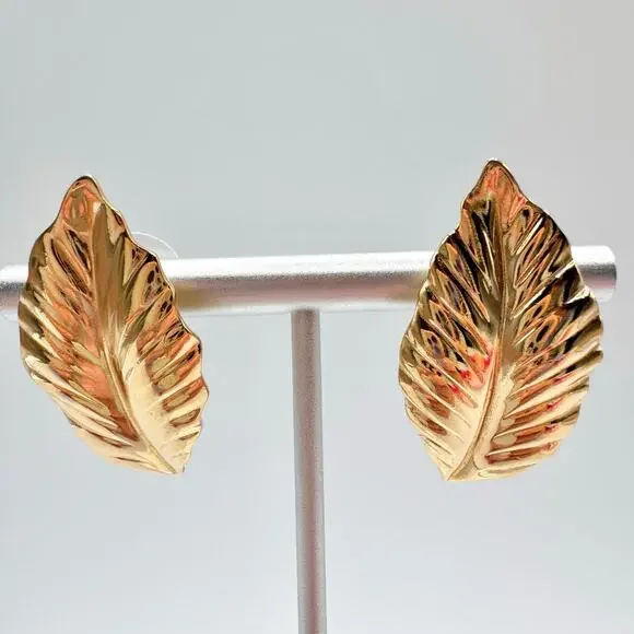 Vintage Louis Feraud Leaf Paris Earrings Gold Tone Chic Fall Autumn Luxe Signed - Picture 2 of 8